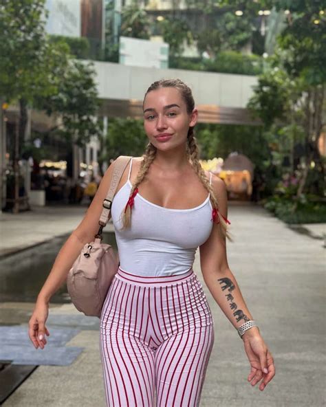 Ema Novak Onlyfans Leak - King Ice Apps