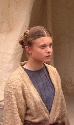 8 Hot Sexy Bonnie Piesse Bikini Pics