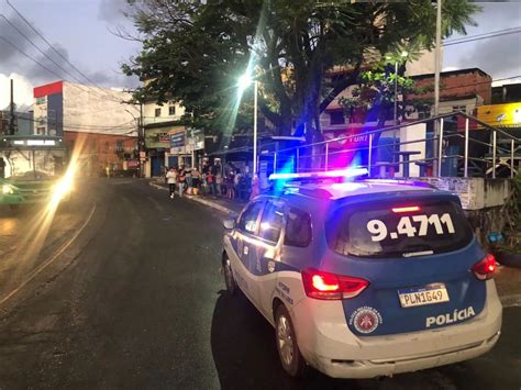 Mototaxista Morto A Tiros No Bairro De Jardim Cajazeiras Em Salvador