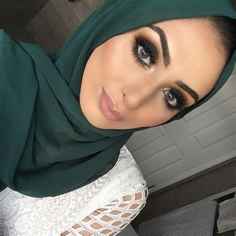 Makeup Masterful Hijabis Who Prove Modesty Is Anything But Boring