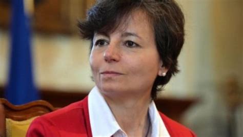 Maria Chiara Carrozza La Prima Donna Presidente Del Cnr La Stampa