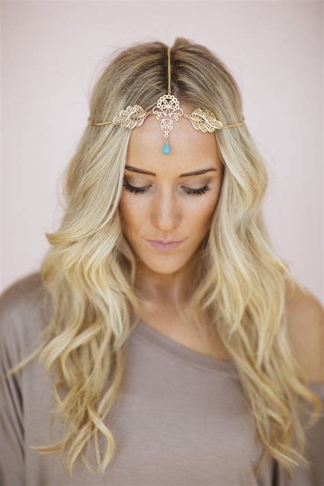 This Bohemian Inspired Head Chain Is A Beautiful Alternative To A Veil