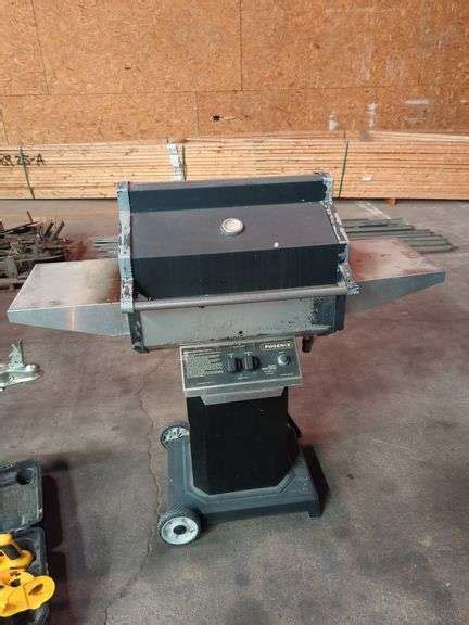 PHOENIX BBQ GRILL - Isabell Auction