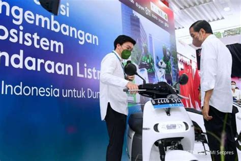 Jokowi Targetkan Penggunaan 2 Juta Unit Kendaraan Listrik Di 2025 Bisa