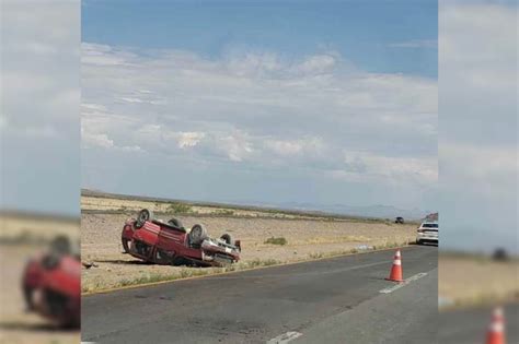 Vuelca Camioneta En La Carretera A Chihuahua