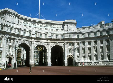 Admiralty Arch London England Stock Photo - Alamy