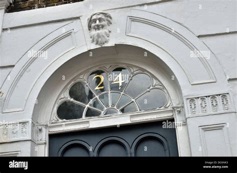 St Mungos Homeless Hi Res Stock Photography And Images Alamy