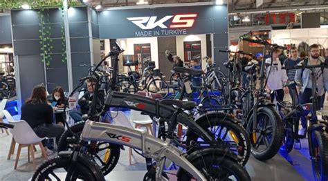 Eicma Non Solo Moto Ma Scooter E Bici Elettriche Per Tutte Le Esigenze