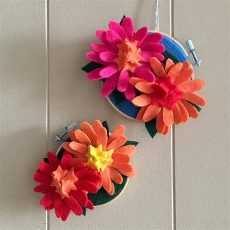 20 Felt Flowers Patterns (Free!) | FaveCrafts.com