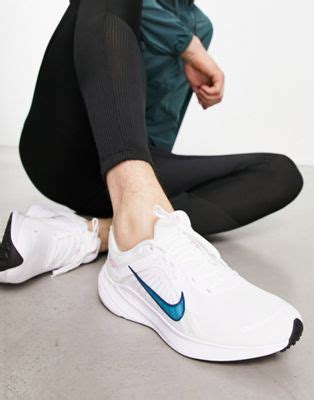 Nike Running Quest 5 Sneaker in Weiß ASOS