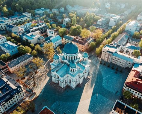 Vista A Rea De La Iglesia De San Miguel Arc Ngel En Kaunas Lituania