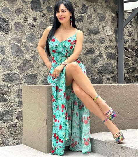 Maribel Guardia nos enseña cómo lucir un vestido estampado esta