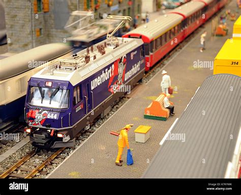 Model Railway Scenery Scenic Stock Photo - Alamy