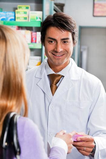 Top Questions To Ask Your Pharmacist