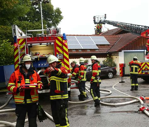 Ovb Heimatzeitungen Biker Von Autos Berrollt Und Get Tet M Nner