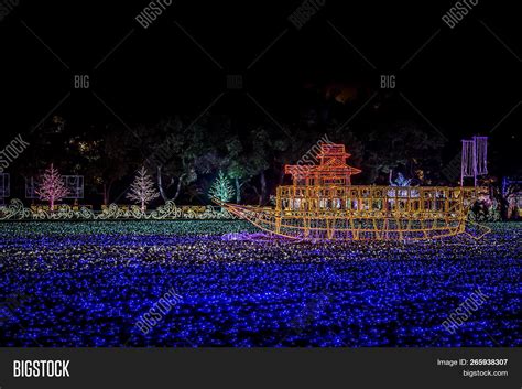 Osaka Castle Night Image & Photo (Free Trial) | Bigstock