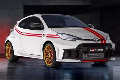 Foto Toyota GR Yaris Edisi Spesial Meluncur Pakai Livery Jadul WRC