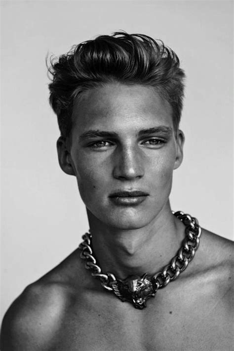 Jakob Bertelsen By Rowan Papier Beautiful Bodies Mens Inspiration