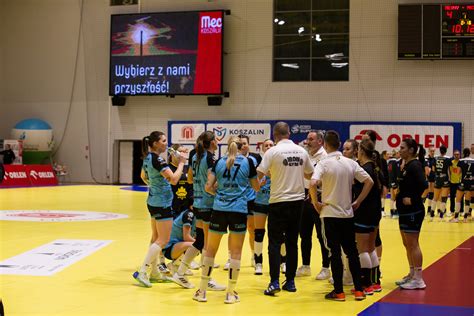 Mks Urbis Gniezno Z Pewn Wygran W Koszalinie Orlen Superliga Kobiet