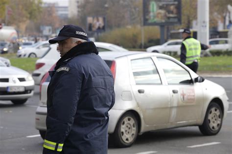 Drama U Beogradu Sudarili Se Kamion I Automobil Kod Ade Ciganlije