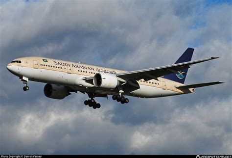 HZ AKI Saudi Arabian Airlines Boeing 777 268ER Photo By Darren Varney