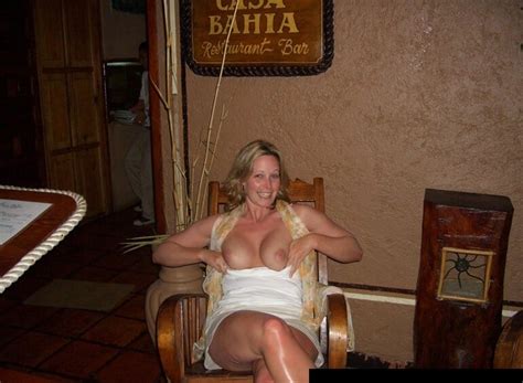 Amateur Milf Blonde Lingerie Hot X Porn Pic