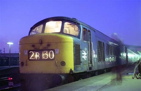 Pin by Neil Dickinson on Diesel Locomotives | Diesel locomotive ...