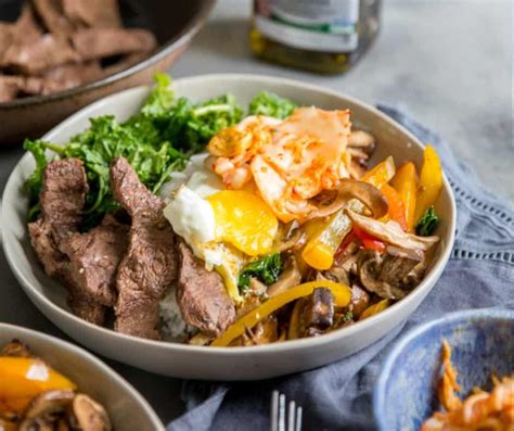 Easy Bibimbap Bowl | LemonsforLulu.com