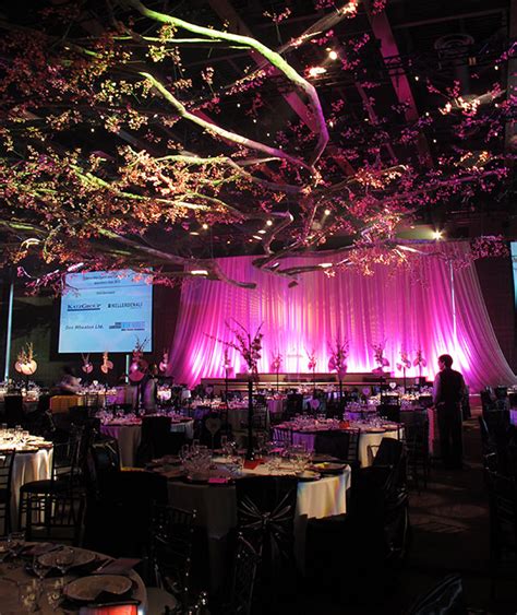 4 Head-Turning Themes for a Spring Gala