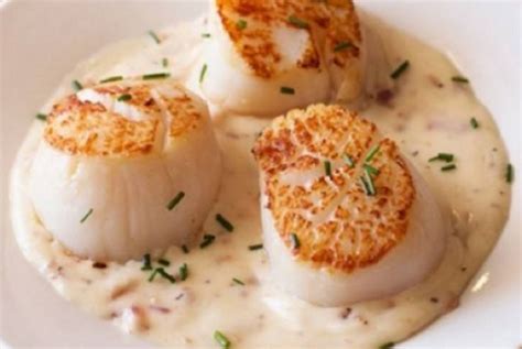 Recette P Toncles La Sauce Cr Meuse Au Bacon Scallops Seared