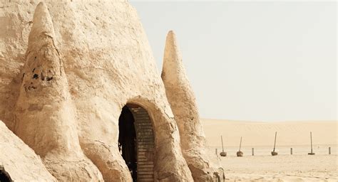 In which country was Luke Skywalker's home planet Tatooine filmed?