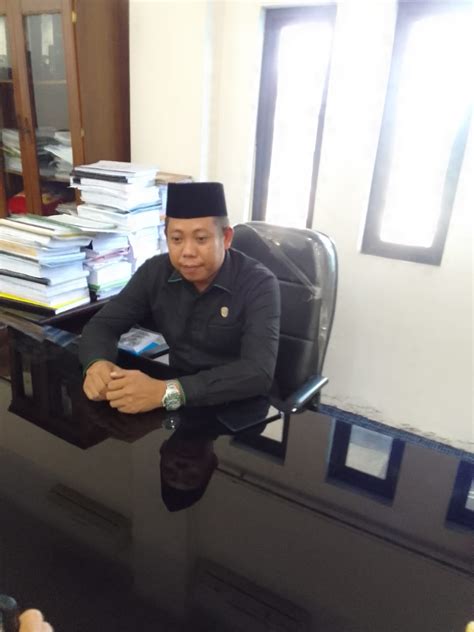 Anggota DPRD Barut Nuriyanto Apresiasi Pelatihan Kerajinan Anyaman