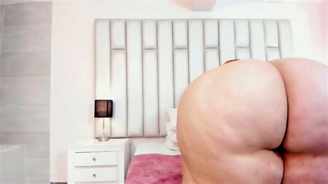 Aandreaperez 2025 02 25 19H15m Colombian SSBBW Model Spreading And Shaking Her Giant Ass