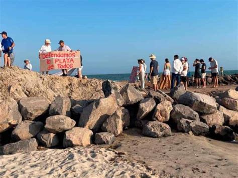 Diario Del Yaqui Clausuran Escollera En Playa Camahuiroa En