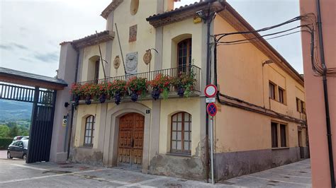 L Edifici Dels Antics Jutjats De La Seu D Urgell Acollir L Escola De