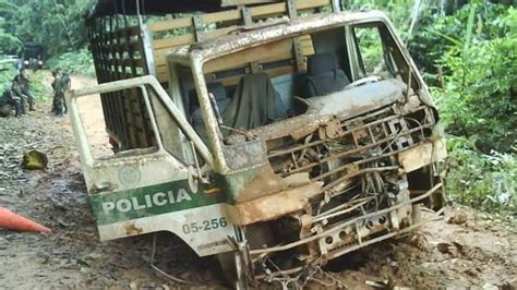 Ataque armado en Caucasia deja dos policías muertos y uno herido El