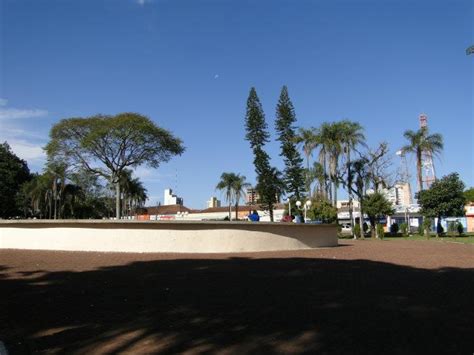 Praça Castelo Branco Rolândia