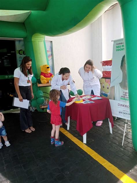 Uniodonto Sul Goiano Sensibiliza Para A Preven O Em Sa De Bucal No