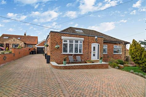 Hollins Lane Hampsthwaite Hg3 2hh 3 Bed Detached Bungalow For Sale