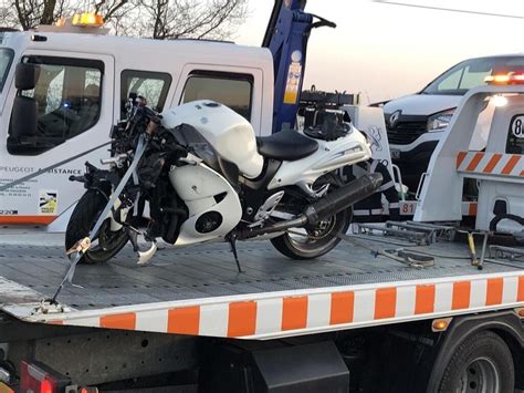 Un Motard Tu Dans Un Accident De La Route Dans Les Deux S Vres