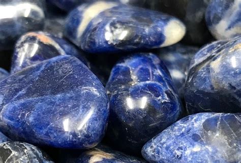 Sodalite Vertus Et Pouvoir De La Sodalite Sodalite Amour Et Sant