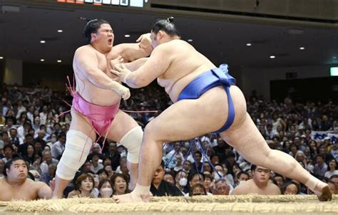 琴桜、大の里が3敗で首位 4敗に豊昇龍、阿炎ら5人（共同通信） Yahooニュース