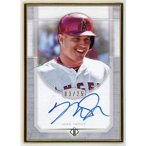 Mike Trout 2017 Topps Transcendent Gold Frame Autograph Card 0325