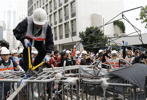 Photos Hong Kong Pro Democracy Protest Site Dismantled Newsweek