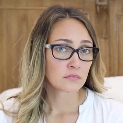 Myka Stauffer- Wiki, Age, Height, Net Worth, Husband, Ethnicity ...