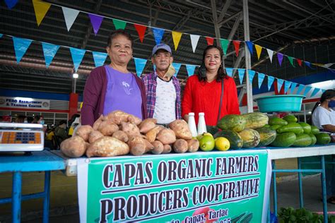 BFAR holds Kadiwa Trade Fair in Capas - iOrbit News Online