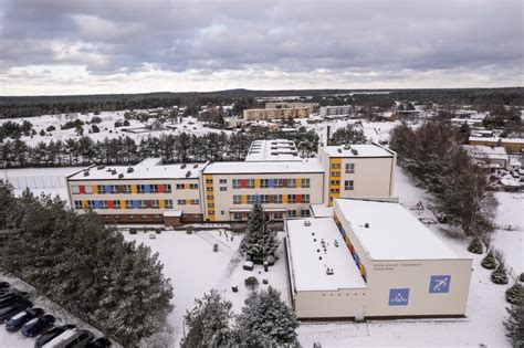 Nasza szkoła z lotu ptaka Zespół Szkolno Przedszkolny w Smołdzinie