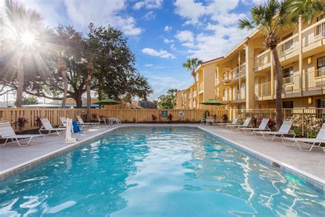 La Quinta Inn by Wyndham Orlando Airport West | Orlando, FL Hotels