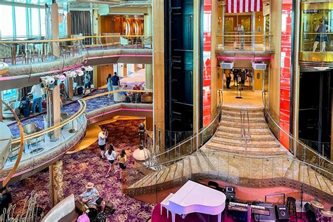 Things to love about Royal Caribbean's smallest ship, Grandeur of the ...