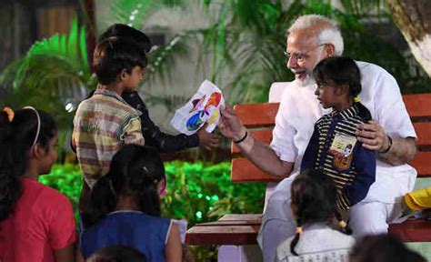 PM Narendra Modi to School Children: Ask Questions - RMN Kids